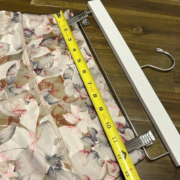 SAVVI Miya Petal Floral Leggings Botanical Smooth M Medium High Waisted - Picture 9 of 10